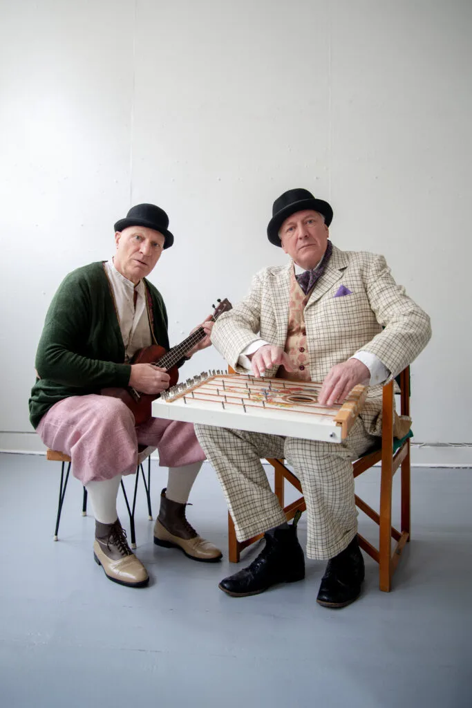 Långdags färd mot natt – en soloshow med Per Svensson och Lars Göran Persson. Foto: Elsa Gregersdotter